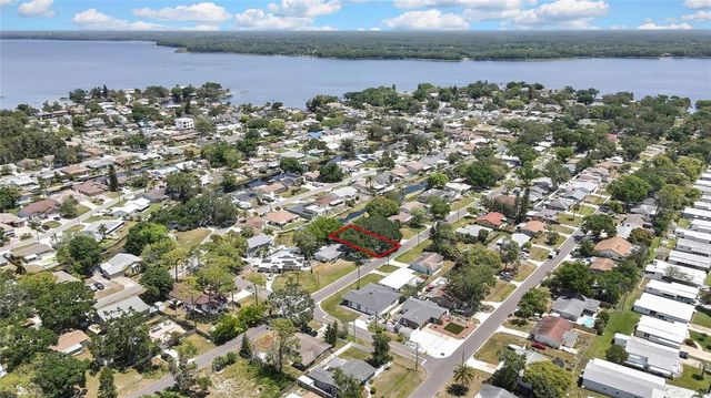 279 MAPLE AVENUE, Palm Harbor, FL 34684
