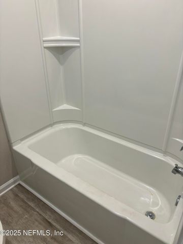 6847 MIRAGE Street, Jacksonville, FL 32244