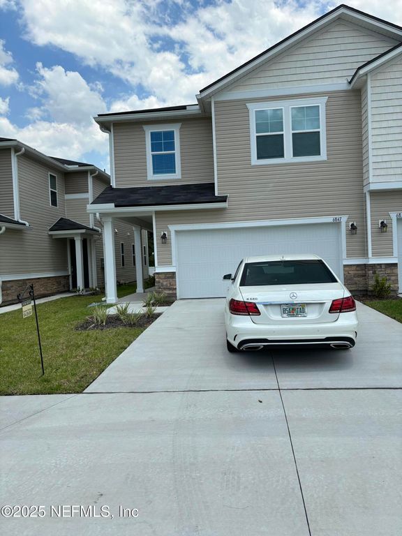 6847 MIRAGE Street, Jacksonville, FL 32244