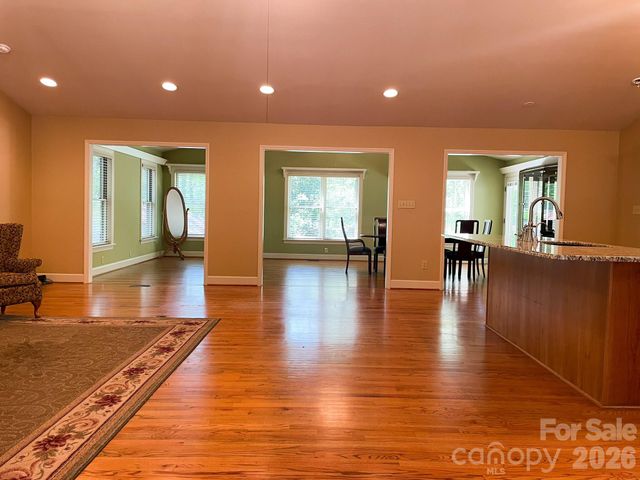308 Brentwood Circle, Morganton, NC 28655