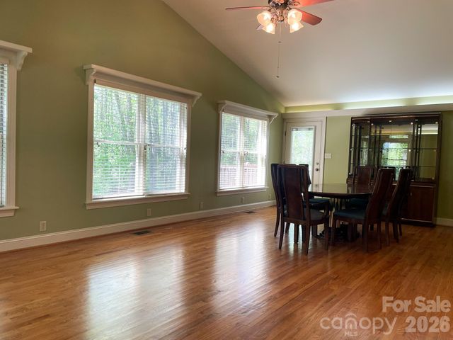 308 Brentwood Circle, Morganton, NC 28655