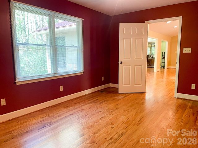 308 Brentwood Circle, Morganton, NC 28655