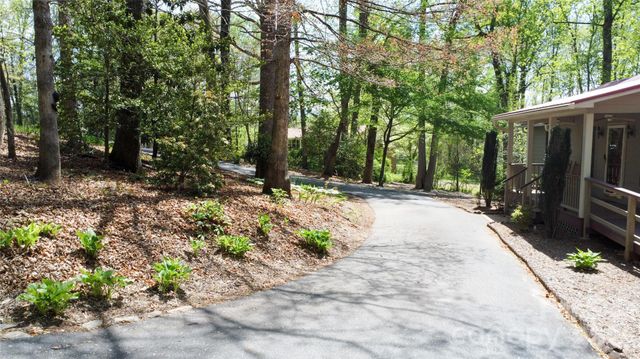 308 Brentwood Circle, Morganton, NC 28655