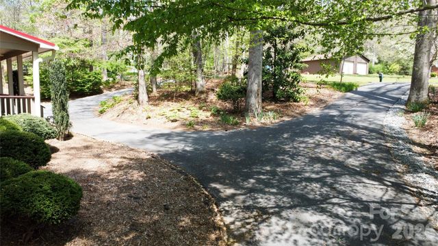 308 Brentwood Circle, Morganton, NC 28655