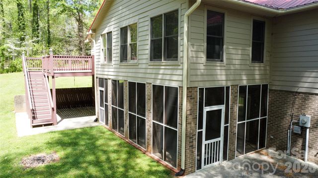 308 Brentwood Circle, Morganton, NC 28655