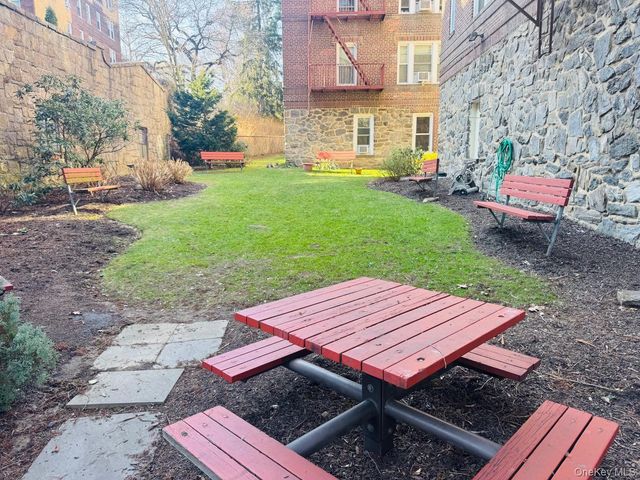 1440 Midland Avenue 2B, Bronxville, NY 10708