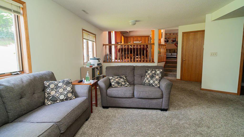 2205 Jennifer Court, North Saint Paul, MN 55109 — photo 2
