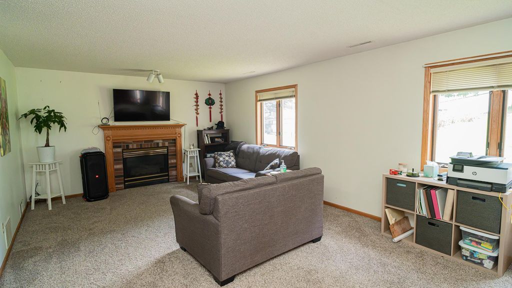 2205 Jennifer Court, North Saint Paul, MN 55109 — photo 3
