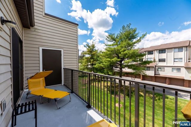 4 Millay Court 604, Teaneck, NJ 07666