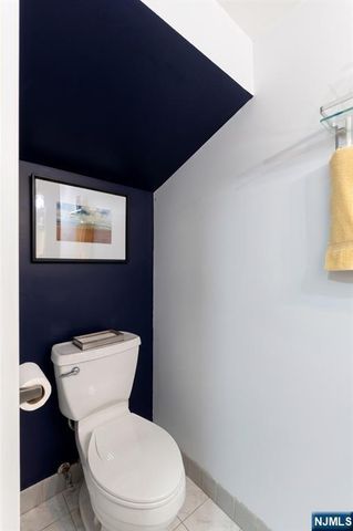 4 Millay Court 604, Teaneck, NJ 07666