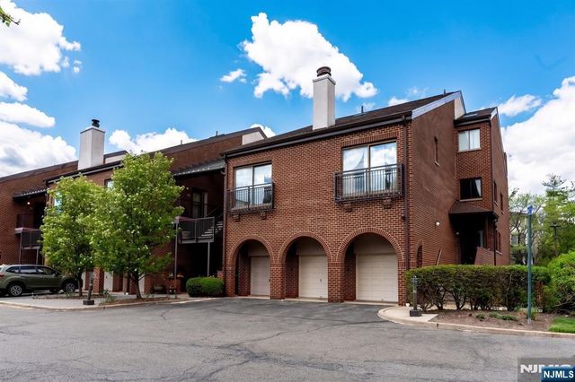 4 Millay Court 604, Teaneck, NJ 07666