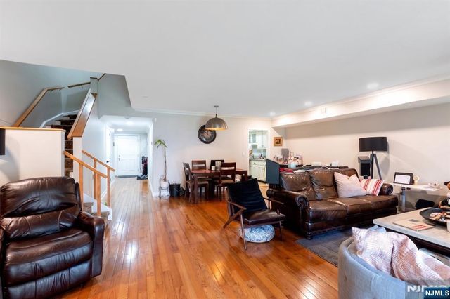 4 Millay Court 604, Teaneck, NJ 07666