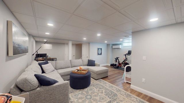 155 Shore Drive, Nashua, NH 03062