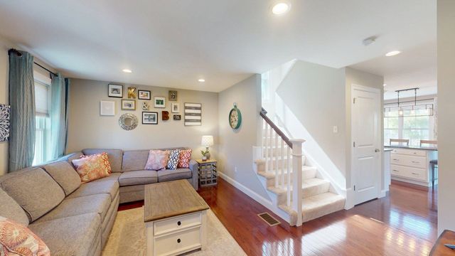 155 Shore Drive, Nashua, NH 03062