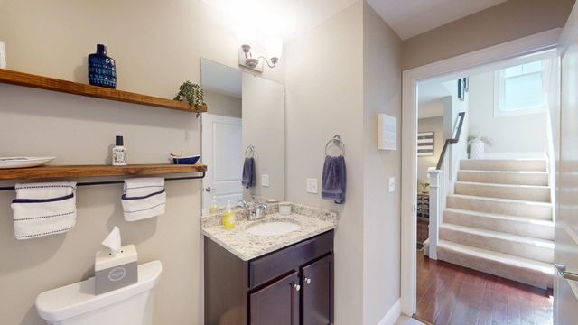 155 Shore Drive, Nashua, NH 03062