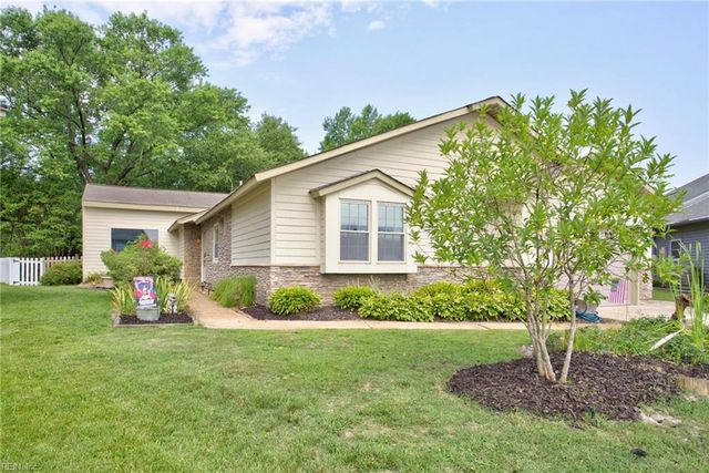 612 Blue Lake CT, Virginia Beach, VA 23462
