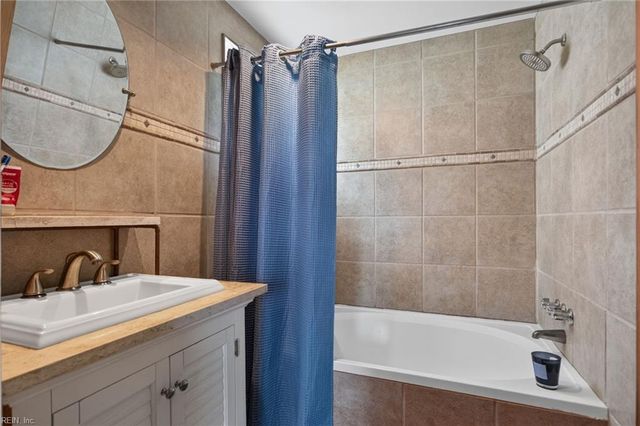 612 Blue Lake CT, Virginia Beach, VA 23462