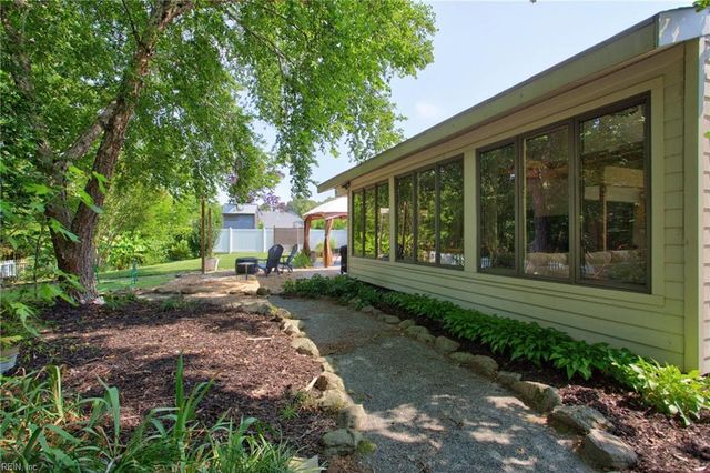 612 Blue Lake CT, Virginia Beach, VA 23462