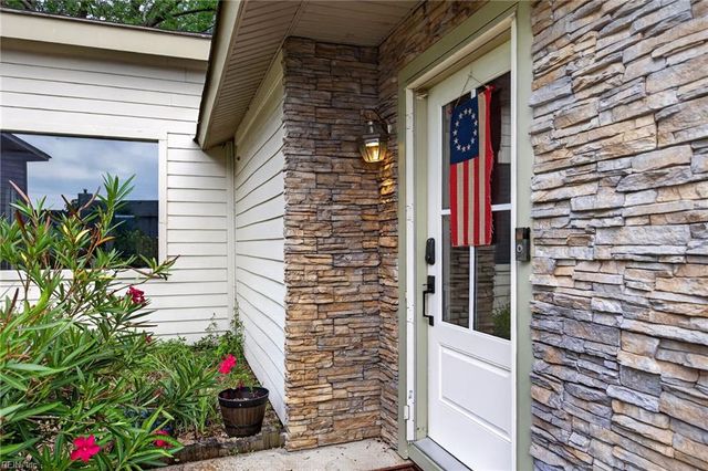 612 Blue Lake CT, Virginia Beach, VA 23462