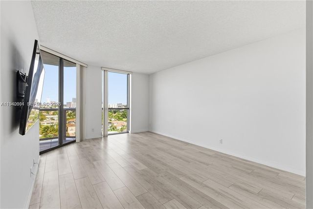 3598 Yacht Club Dr 1101, Aventura, FL 33180