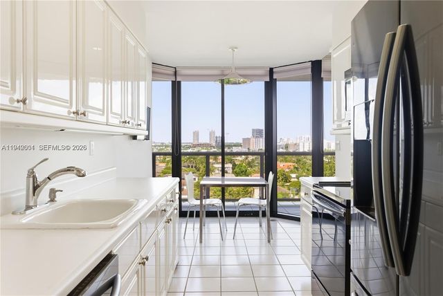 3598 Yacht Club Dr 1101, Aventura, FL 33180