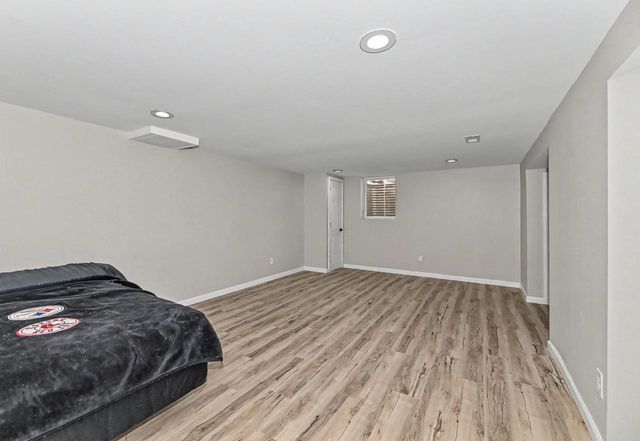 3020 W Edgerton AVENUE, Greenfield, WI 53221