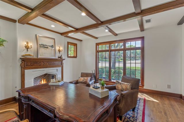 811 Lake Creek Drive, Mckinney, TX 75072