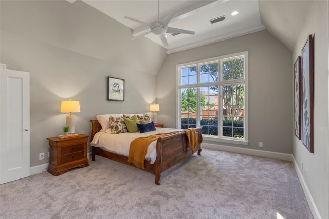 811 Lake Creek Drive, Mckinney, TX 75072