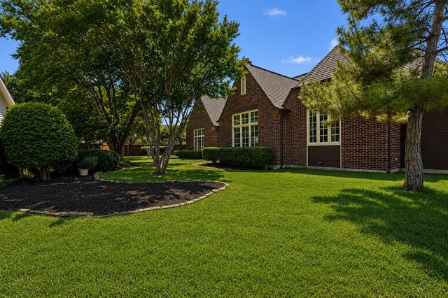 811 Lake Creek Drive, Mckinney, TX 75072