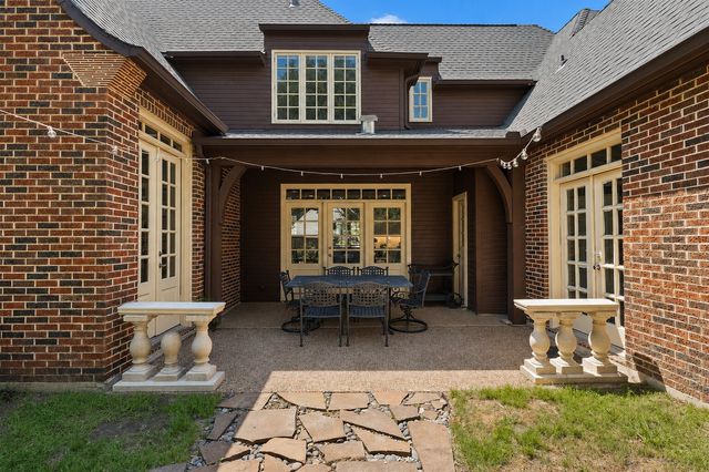 811 Lake Creek Drive, Mckinney, TX 75072