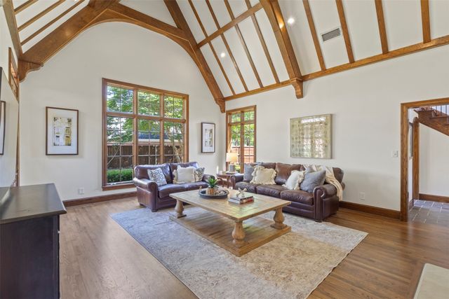 811 Lake Creek Drive, Mckinney, TX 75072