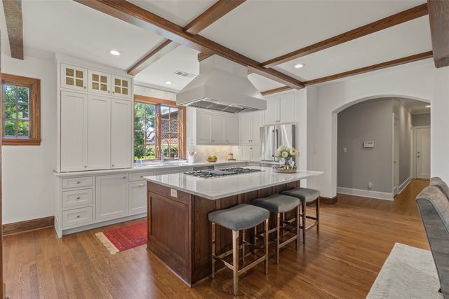 811 Lake Creek Drive, Mckinney, TX 75072