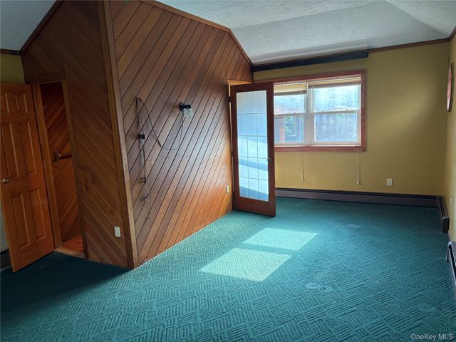 11 New York Avenue, Massapequa, NY 11758