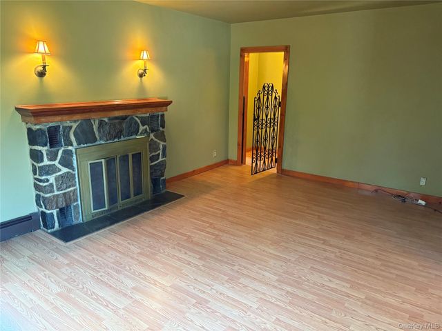 11 New York Avenue, Massapequa, NY 11758