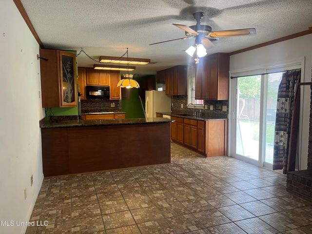 2285 Harkness Court, Biloxi, MS 39532