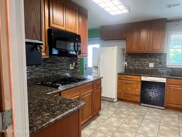 2285 Harkness Court, Biloxi, MS 39532