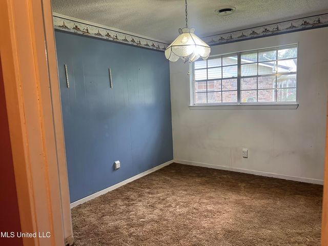 2285 Harkness Court, Biloxi, MS 39532