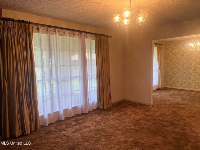 2285 Harkness Court, Biloxi, MS 39532