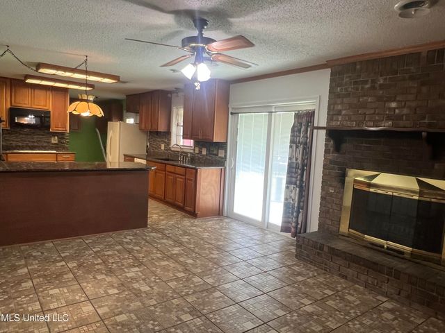 2285 Harkness Court, Biloxi, MS 39532