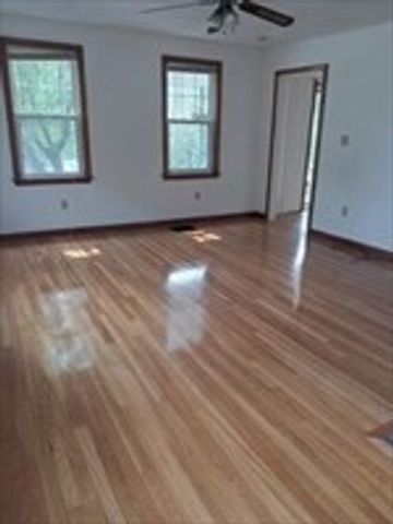 79 Woburn St 1, Reading, MA 01868