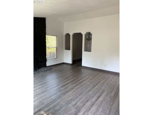 19778 Sw 68TH Ave, Tualatin, OR 97062
