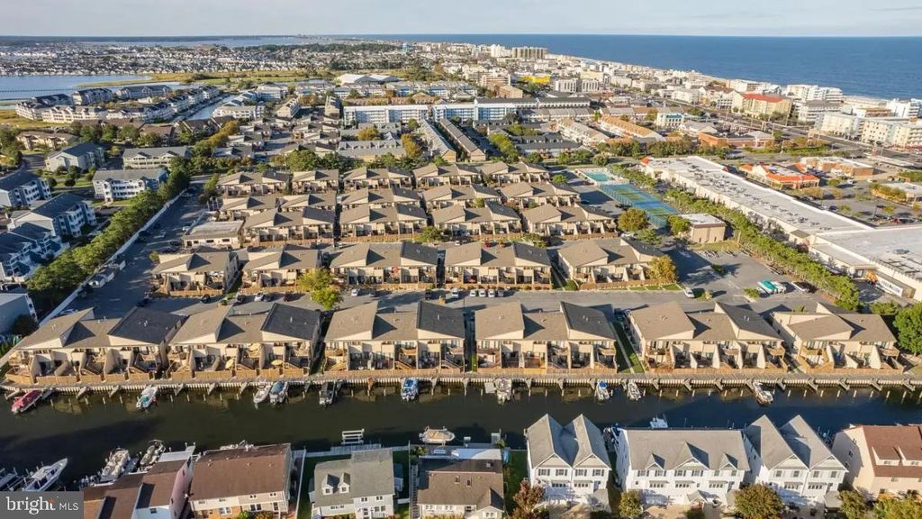 Image 1 of property listing at 105 120TH ST #221C, Ocean City, MD 21842