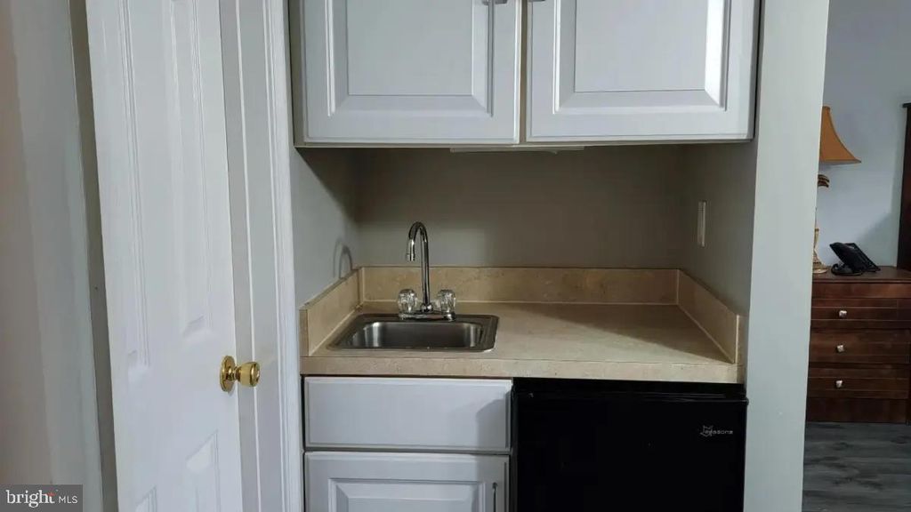 Image 10 of property listing at 105 120TH ST #221C, Ocean City, MD 21842