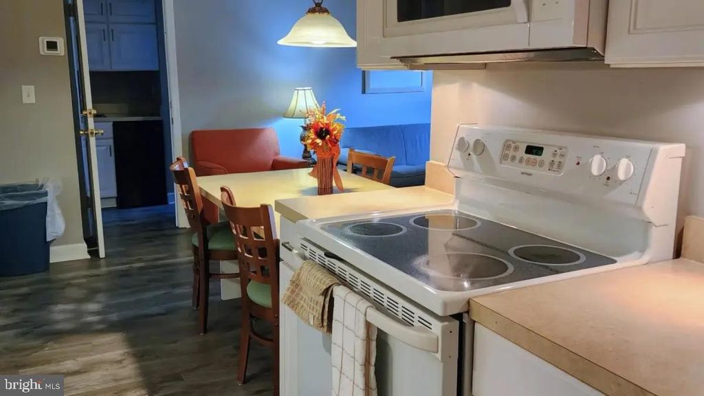 Image 15 of property listing at 105 120TH ST #221C, Ocean City, MD 21842