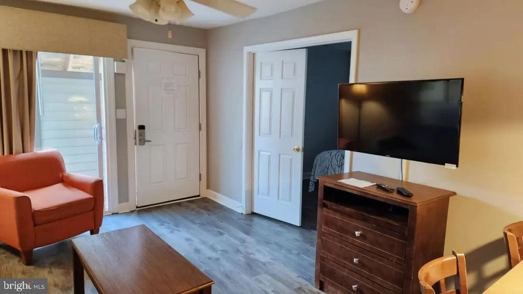 Image 19 of property listing at 105 120TH ST #221C, Ocean City, MD 21842
