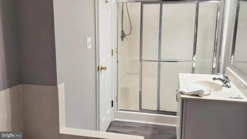 Image 5 of property listing at 105 120TH ST #221C, Ocean City, MD 21842