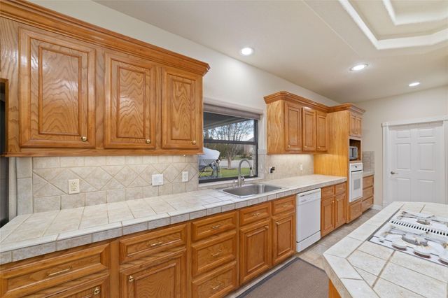 2217 W Reata Drive, Deer Park, TX 77536