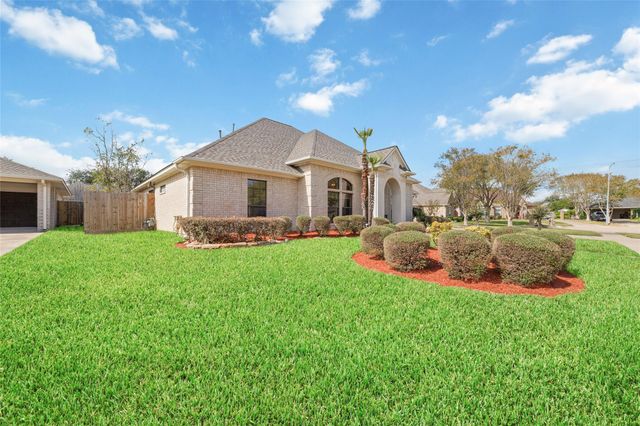 2217 W Reata Drive, Deer Park, TX 77536