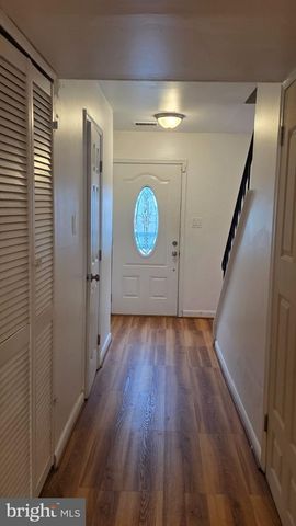 7621 SWAN, Hyattsville, MD 20785