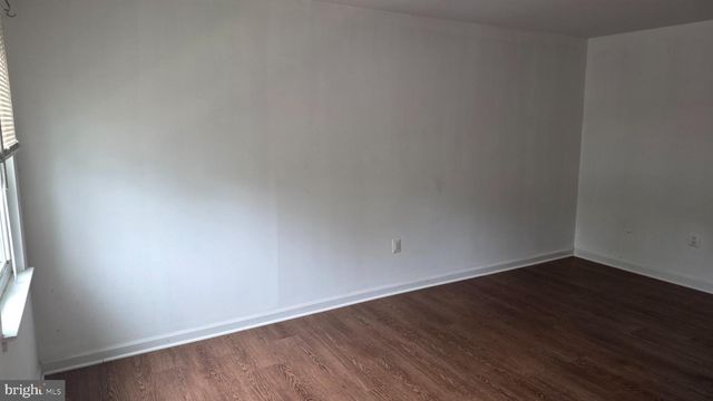7621 SWAN, Hyattsville, MD 20785